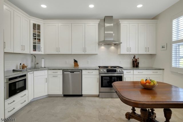 23 Hancock Dr, Morris Twp., NJ 07960
