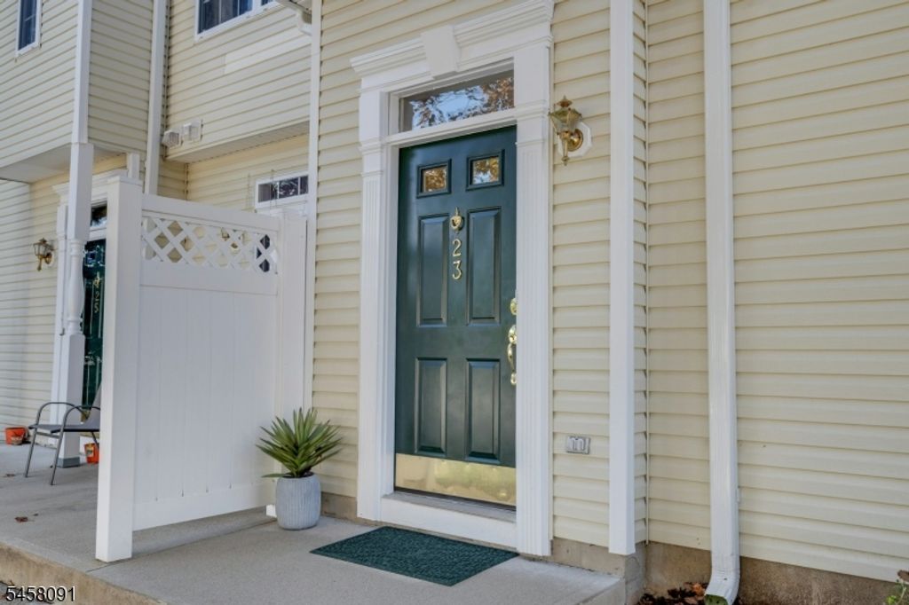 23 Hancock Dr, Morris Twp., NJ 07960