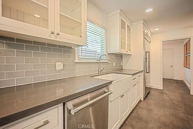 385 E Mendocino Street, Altadena, CA 91001