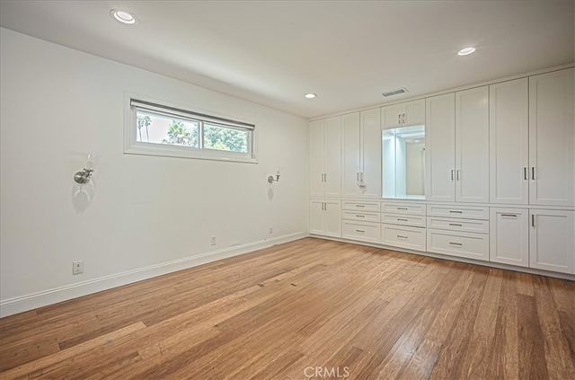 385 E Mendocino Street, Altadena, CA 91001