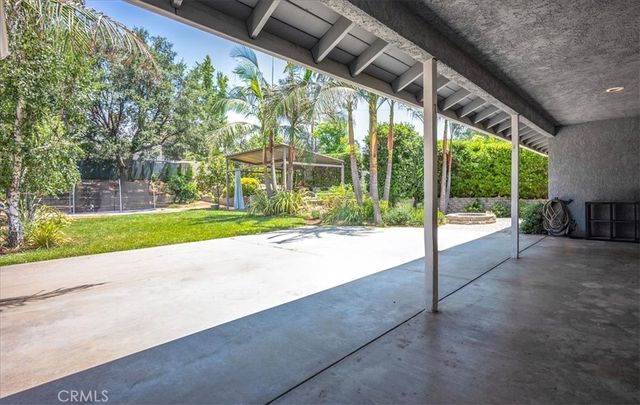 385 E Mendocino Street, Altadena, CA 91001