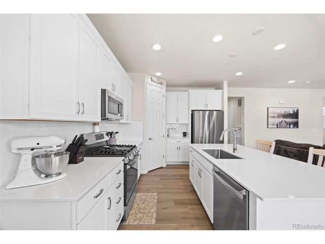 9239 Uravan Ct, Commerce City, CO 80022