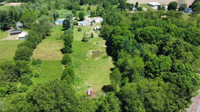 1873 W CENTER Street, Waterford, PA 16441