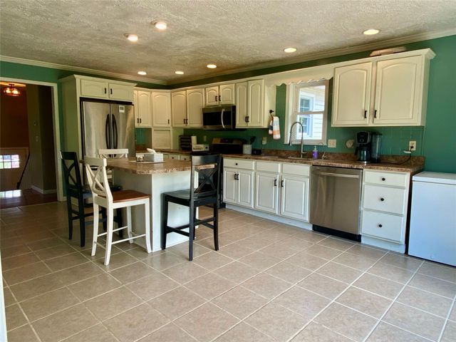 1873 W CENTER Street, Waterford, PA 16441