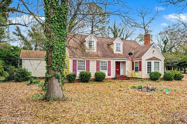 109 S Austin Street, Maxton, NC 28364