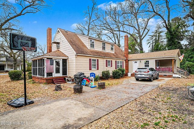 109 S Austin Street, Maxton, NC 28364