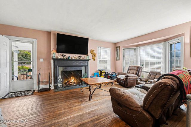 109 S Austin Street, Maxton, NC 28364