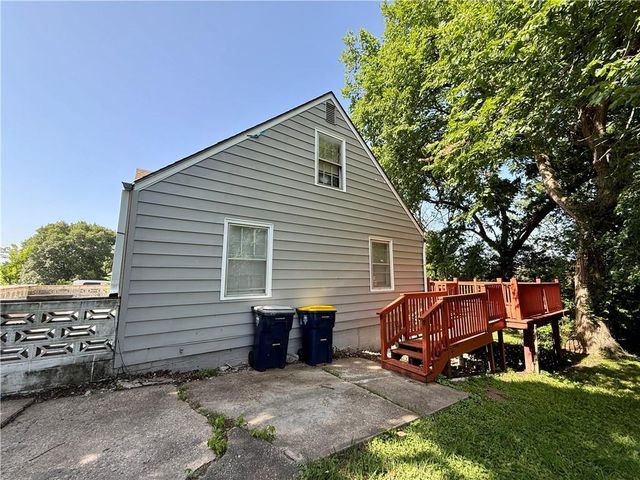 4324 Myrtle Avenue, Kansas City, MO 64130