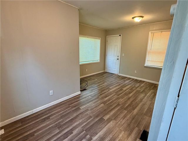 4324 Myrtle Avenue, Kansas City, MO 64130