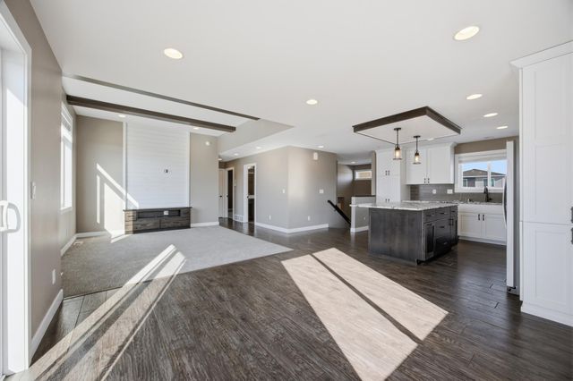 1809 42nd Street S, Moorhead, MN 56560