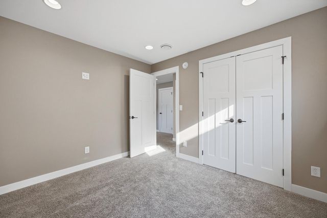 1809 42nd Street S, Moorhead, MN 56560