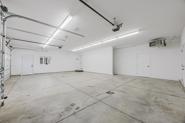 1809 42nd Street S, Moorhead, MN 56560