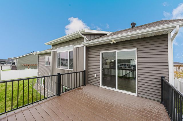 1809 42nd Street S, Moorhead, MN 56560