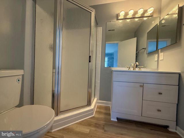6921 VICTORIA DR #I, Alexandria, VA 22310