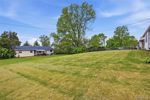 4394 Satiris Drive, Florissant, MO 63033
