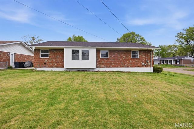 4394 Satiris Drive, Florissant, MO 63033