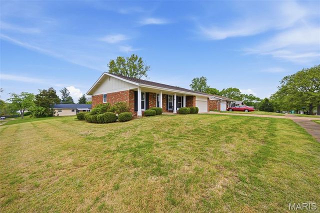 4394 Satiris Drive, Florissant, MO 63033