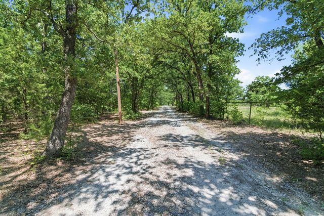 321 County Road 211 Road, Gainesville, TX 76240