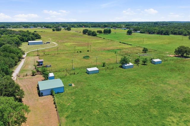 321 County Road 211 Road, Gainesville, TX 76240
