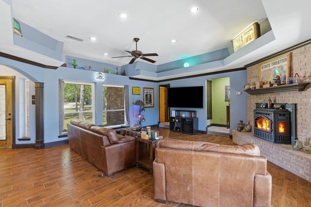 321 County Road 211 Road, Gainesville, TX 76240