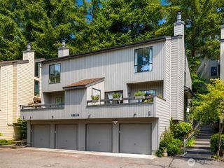 10840 NE 35th Place #2, Bellevue, WA 98004