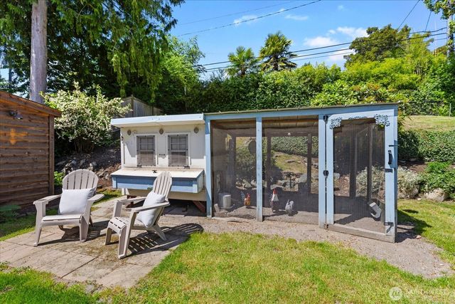 16237 10th Avenue NE, Shoreline, WA 98155