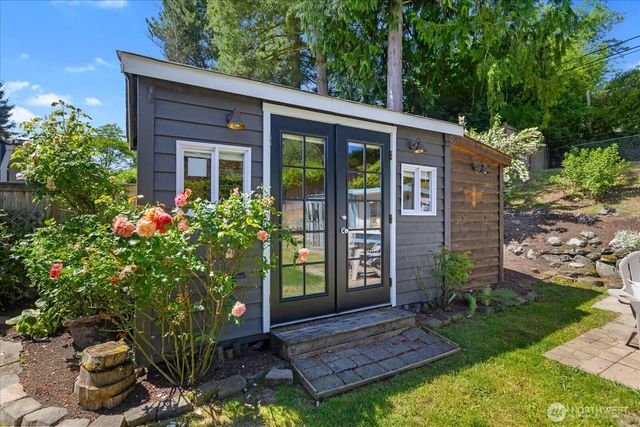 16237 10th Avenue NE, Shoreline, WA 98155