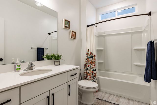 8725 W BECKVILLE DR, Magna, UT 84044