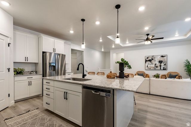 8725 W BECKVILLE DR, Magna, UT 84044