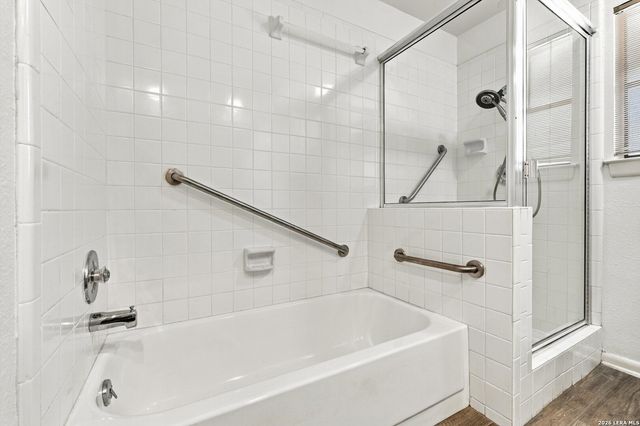 8415 Fredericksburg Rd Apt 902, San Antonio, TX 78229