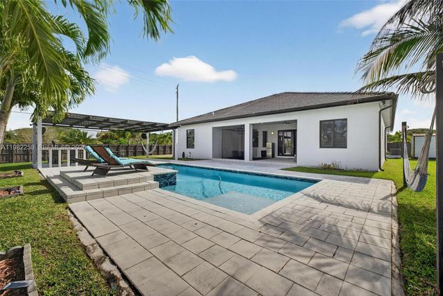 28004 SW 169th Court, Homestead, FL 33030
