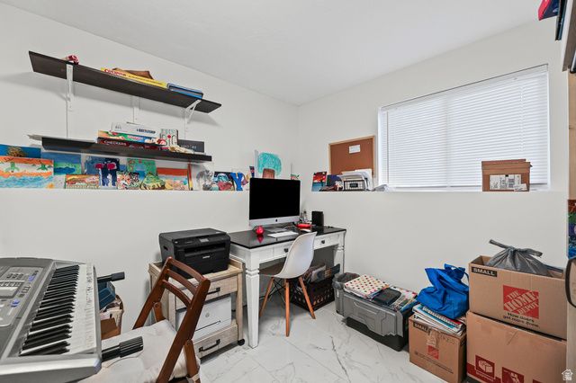 1028 E CANFIELD DR, Ogden, UT 84404