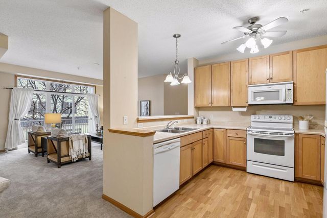 2150 Old School Road 252, Mound, MN 55364
