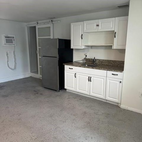 1140 NE 15th Avenue, Fort Lauderdale, FL 33304