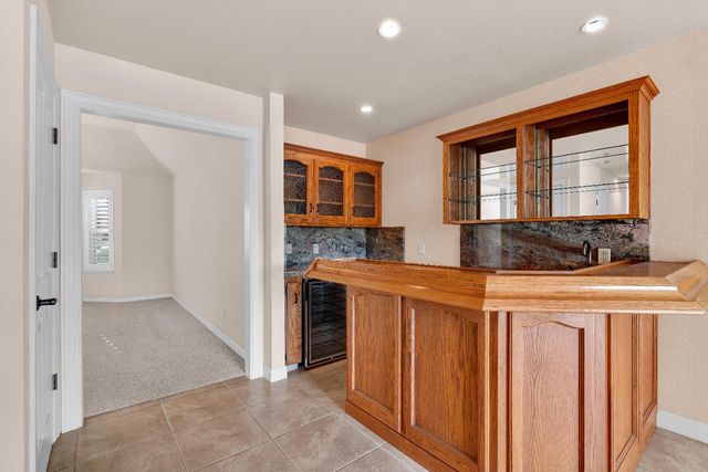 6518 N Dolores, Fresno, CA 93711