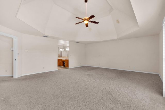 6518 N Dolores, Fresno, CA 93711