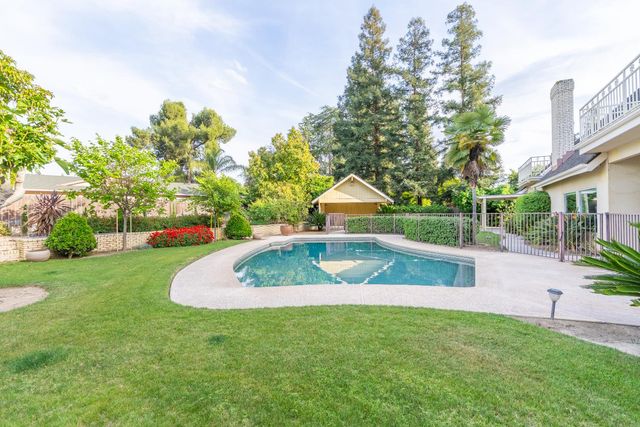 6518 N Dolores, Fresno, CA 93711