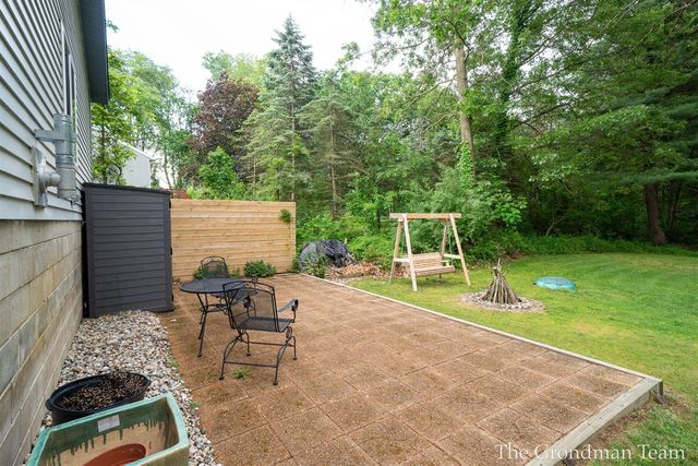 13178 Spruceridge Road, Gowen, MI 49326