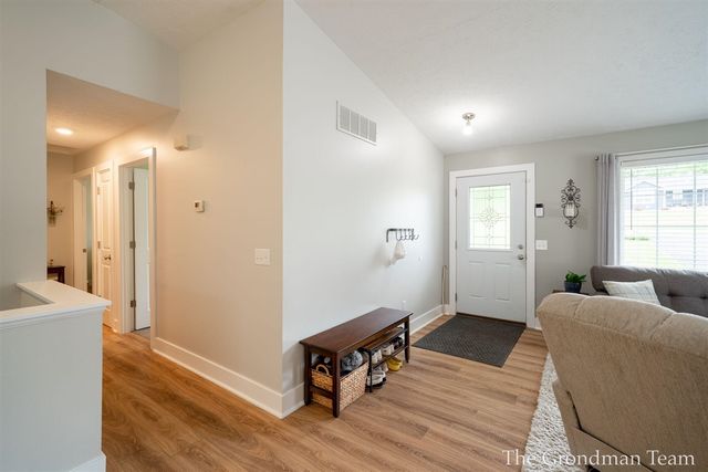 13178 Spruceridge Road, Gowen, MI 49326