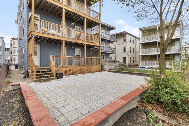 8 Taft St 1, Boston, MA 02125