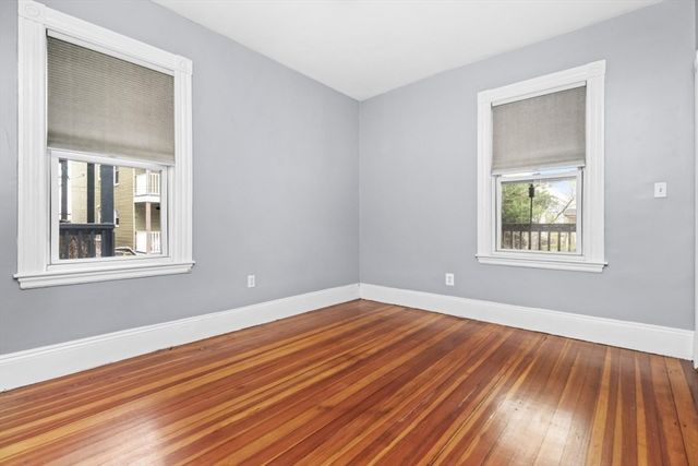 8 Taft St 1, Boston, MA 02125