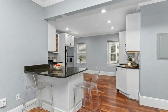 8 Taft St 1, Boston, MA 02125