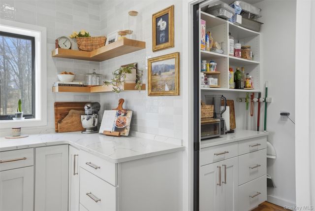 29 Orchard View Drive, Marlboro, NY 12542