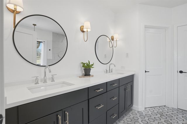 29 Orchard View Drive, Marlboro, NY 12542