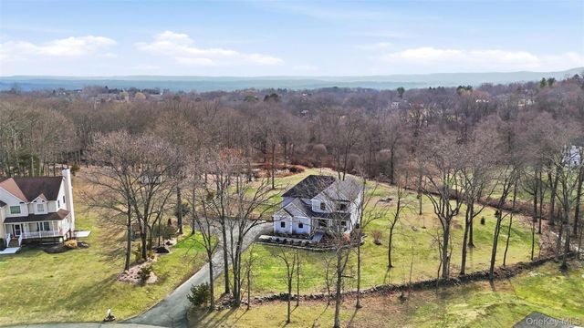 29 Orchard View Drive, Marlboro, NY 12542