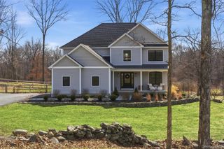 29 Orchard View Drive, Marlboro, NY 12542