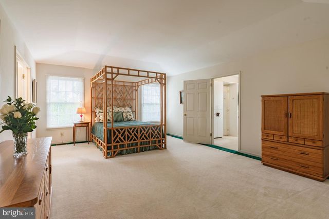 694 MISTY HOLLOW, Maple Glen, PA 19002
