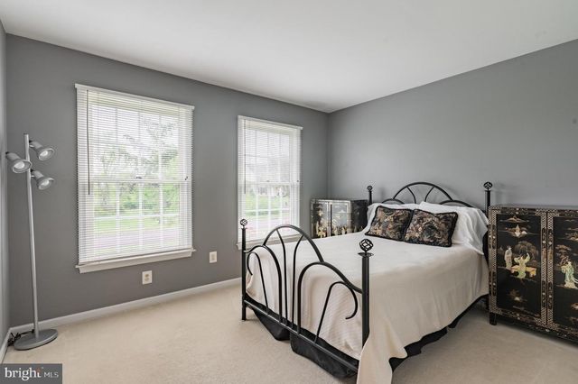 694 MISTY HOLLOW, Maple Glen, PA 19002