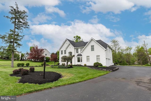 694 MISTY HOLLOW, Maple Glen, PA 19002