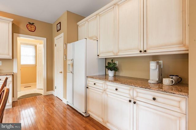 694 MISTY HOLLOW, Maple Glen, PA 19002